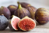 Sung Nhật Bản đỏ lựng 2 triệu đồng/kg, chị em tranh nhau mua