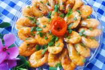 Đổi món với tôm rang mặn ngọt