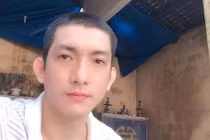Chồng cũ Phi Thanh Vân cảm thán về cuộc đời