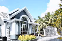 Ngắm biệt thự trắng triệu đô của Đoàn Minh Tài tại quê nhà