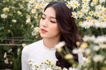 Cô giáo thường xuyên bị nhầm là sinh viên