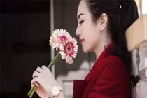 Chồng giật thót khi vợ đột nhiên xuất hiện lật tẩy bí mật 