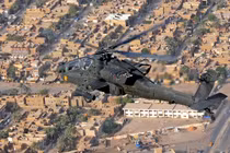 Trực thăng Apache xuất hiện ở Syria, phiến quân IS “khóc thét”