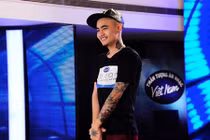 Thí sinh ma cà rồng thuyết phục giám khảo ở Vietnam Idol