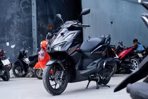 Honda Vario 160 nhập khẩu chật vật giảm giá tìm khách cuối năm