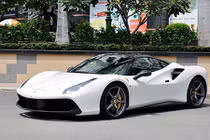 Siêu xe Ferrari 488 GTB giảm giá gần 3 tỷ tại Sài Gòn 