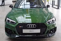Audi ra mắt RS5 Coupe 2017 phiên bản “xanh đặc biệt“