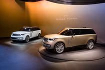 Range Rover 2022 ra mắt toàn cầu, cao nhất 16,199 tỷ tại Việt Nam