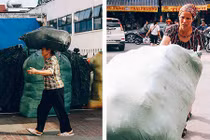 Ảnh: Nữ cửu vạn chợ Đồng Xuân oằn mình trong nắng đầu hè