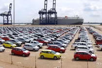 Xe ôtô nhập khẩu dưới 300 triệu đồng đổ bộ thị trường Việt Nam