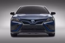 Toyota Camry bị "khai tử" tại quê nhà Nhật Bản do doanh số ế ẩm