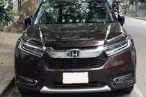 Cận cảnh Honda Avancier "hàng hiếm" trên phố Hà Nội 