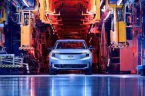 Ford thua lỗ hàng tỷ USD, những vẫn "đốt tiền" vào ôtô điện