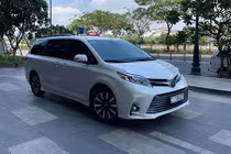 Toyota Sienna đã qua sử dụng giá 4,3 tỷ ở Sài Gòn