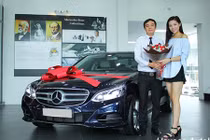 "Soi" Mercedes-Benz E200 giá 2 tỷ của Hoa hậu Kỳ Duyên