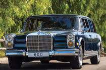 Chi tiết “ông hoàng limousine” Mercedes-Benz 600 Pullman 