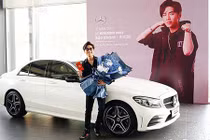 K-ICM "tậu" xe sang Mercedes-Benz C300 AMG gần 1,9 tỷ đồng