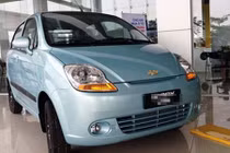 Dân buôn ôtô Van biển D Méo mặt vì ế chỏng chơ