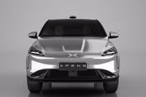 SUV điện Trung Quốc “nhái” Tesla Model X giá 780 triệu 