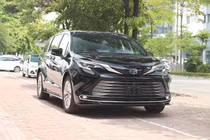 Cận cảnh Toyota Sienna Platinum 2021 hơn 4,1 tỷ đồng tại Hà Nội 