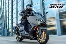 Xe ga Yamaha Tmax 560 2021 bán ra tới 300 triệu đồng