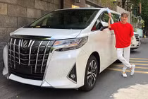 Mr. Đàm tậu xe MPV hạng sang Toyota Alphard bạc tỷ