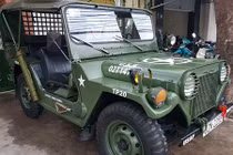 Cận cảnh xe ôtô Jeep giá chỉ 150 triệu đồng ở Hà Nội 