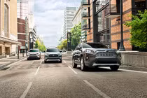 Toyota RAV4 2019 bản cao nhất "chốt giá" 951 triệu đồng