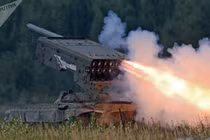Nga công bố pháo áp nhiệt TOS-2 Tosochka trong Ngày chiến thắng rồi đưa ngay đến Syria?