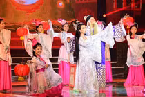 16 thí sinh quậy tưng sân khấu "Tài tử tranh tài"