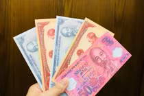 Phát sốt với những bao lì xì “năm nay mới có”