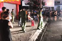 Vác dao đuổi chém bạn nhậu, nam thanh niên bị đâm chết