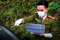 Tài xế tử vong trong chiếc xe ô tô chở học sinh ở Hà Nội