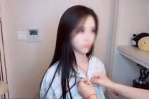 Lên Facebook đăng bài câu like, hot girl xinh đẹp nhận "quả đắng"