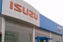 Nhân viên Isuzu Long Biên bị tố bán xe đểu, hành hung khách?