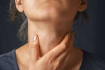 Bất ngờ phát hiện ung thư sau khi tưởng viêm họng