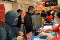 Giá vàng hôm nay 16/2: Giá vàng tiệm cận 45 triệu