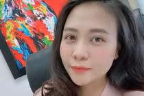 Đàm Thu Trang đi làm sau 1 tháng sinh con gái