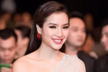 Thời trang sexy “nghẹt thở” của mỹ nhân được ví “bom sex” Vbiz