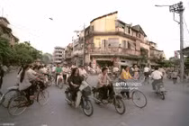 Loạt ảnh "chất như nước cất" về Sài Gòn, Hà Nội năm 1994 