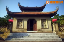 Khám phá đền thờ nằm ở vị trí đặc biệt nhất Hà Nội 