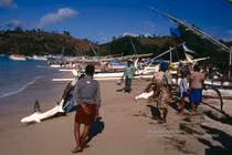 Độc lạ cuộc sống ở thiên đường du lịch Bali năm 1991 (1)
