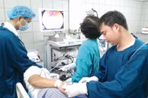 Tâm sự “giận mà thương” của bác sĩ trẻ trực ngày lễ 30/4 - 1/5 
