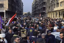 Biển người tuần hành mừng chiến thắng tại thành phố Aleppo
