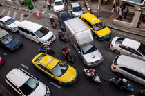 Khốc liệt cuộc chiến giành địa bàn của "băng đảng" xe ôm ở Bangkok