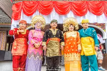 Cộng đồng mẫu hệ lớn nhất thế giới ở Indonesia