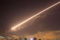 Máy bay trinh sát bị bắn rơi, Nga "tuyên chiến" với Israel tại Syria?