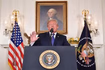 Tấn công Syria: Tổng thống Trump nguy cơ leo thang cuộc chiến