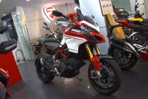 Ducati Multistrada Pikes Peak giá 950 triệu đầu tiên về VN