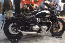 “Bobber quý tộc” Triumph Bonneville Bobber tại EICMA 2016